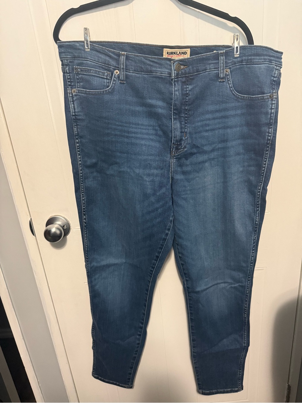 Kirkland Signature Signature Women’s Blue Denim Jeans